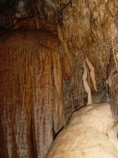 Decoration in NG5 Cave, New Guinea Ridge, Near Buchan. Photo by Doug Henry